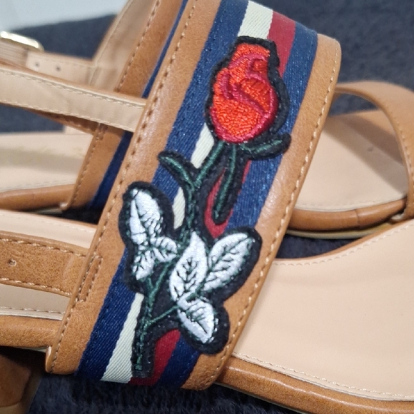 Lady Godiva Embroidered Strappy Sandals - 9 - Tan Leather - Picture 11 of 11